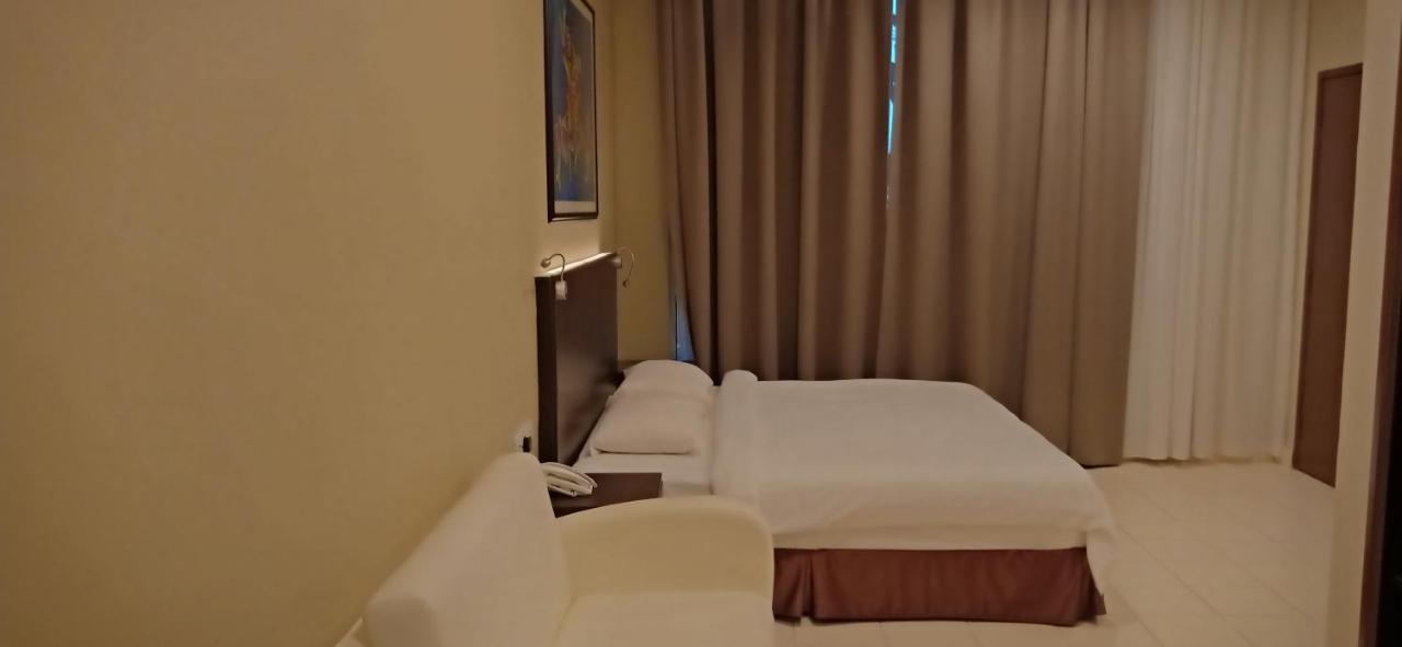 Hotel Desaru Penawar ภายนอก รูปภาพ